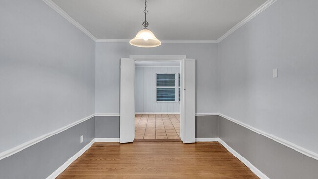 Foto del edificio - 2 Bed / 1 Bath with a flex room in Tulsa! ...