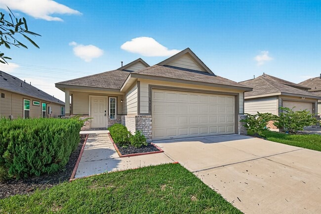 Building Photo - 17227 Quiet Song Ct
