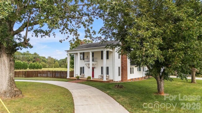 Building Photo - 462 Mock Mill Rd