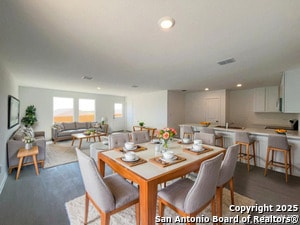 Building Photo - 3402 Gingham Pt