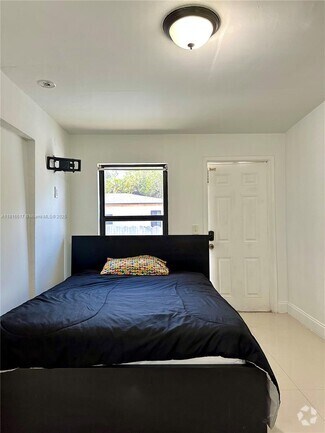 Building Photo - 2467 NW 95th Terrace
