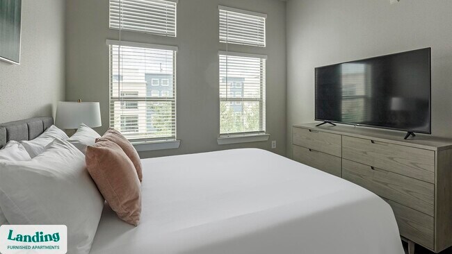 Building Photo - 18101 Point Lookout Dr