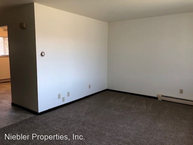 Foto del edificio - 3 br, 1.5 bath House - 706 Stillwell Avenue