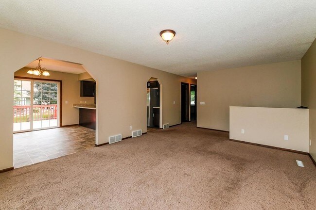 Foto del edificio - 4804 W Hidden Valley Dr