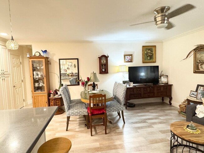 Building Photo - 4056 Lake Osborne Dr