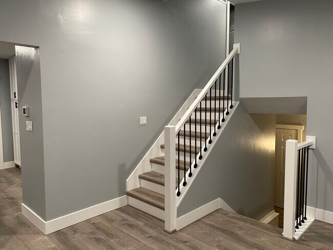 Foto del edificio - 14710 Eastbourne Cir
