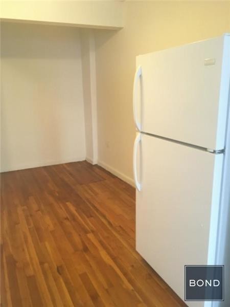 Foto del edificio - 594 3rd Ave
