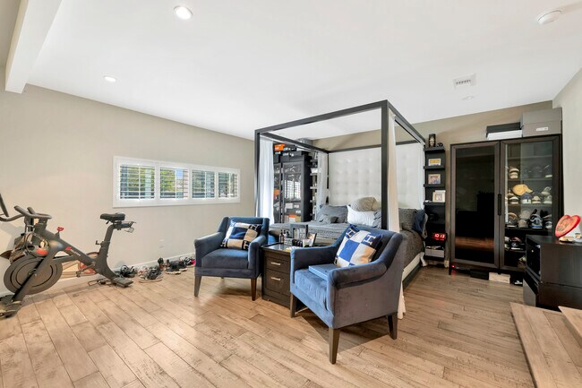 Foto del edificio - 5733 Cahill Ave