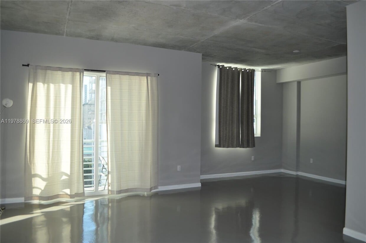 Foto del edificio - 234 NE 3rd St