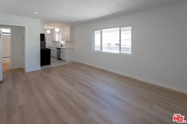 Building Photo - 2759 Redondo Blvd