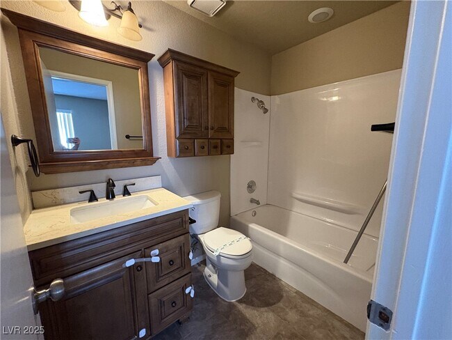 Foto del edificio - 937 Falconhead Ln