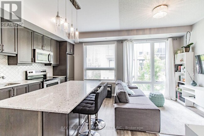 Photo du bâtiment - 32 Fieldway Rd