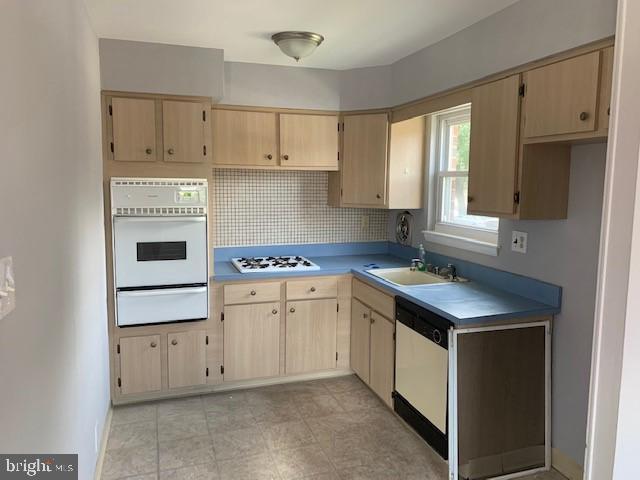 Building Photo - 4200 Lackland Terrace