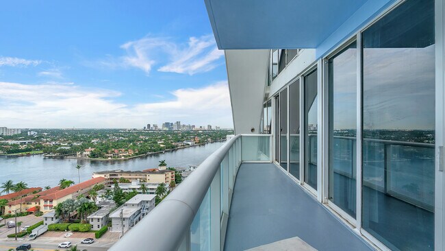 Foto del edificio - 3101 Bayshore Dr