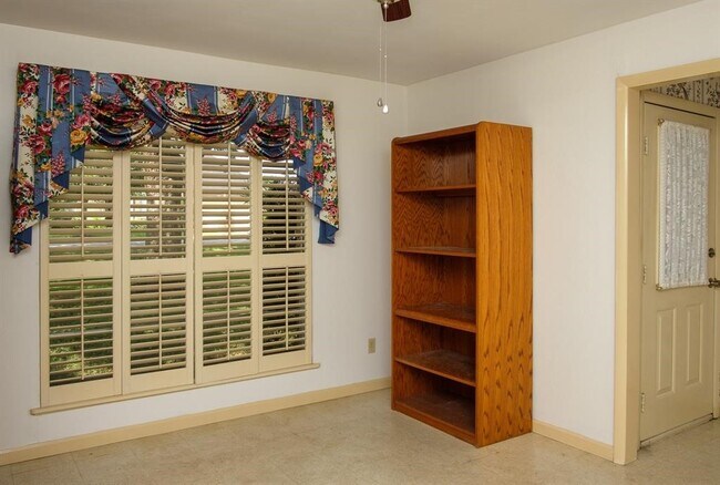 Foto del edificio - 9231 Kostelnik St