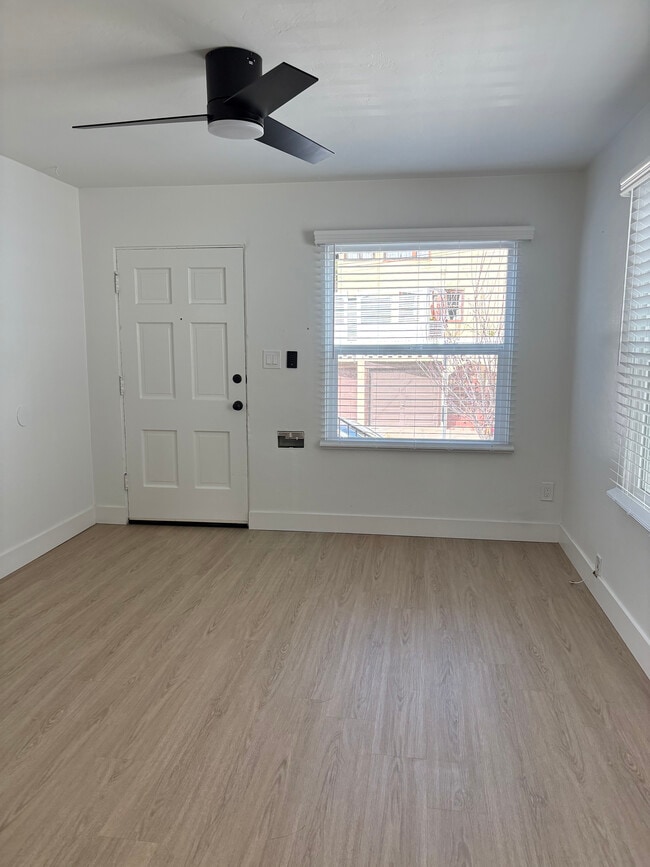 Building Photo - 1711 Glenwood Dr