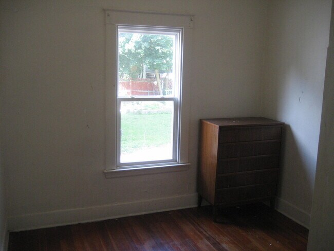 Bedroom 2 - 113 Harrison Ave