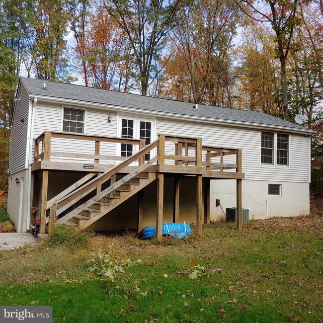 Building Photo - 736 Ridge Rd