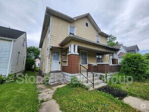 Building Photo - 1423 Maple Ave