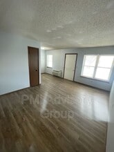 Building Photo - 508 Prairie Ave