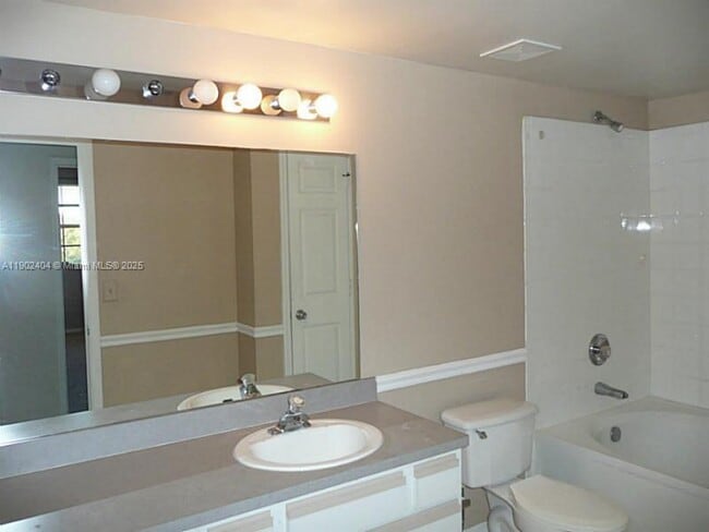 Foto del edificio - 11701 SW 2nd St
