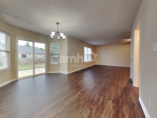 Building Photo - 15003 Lovely Dove Ln