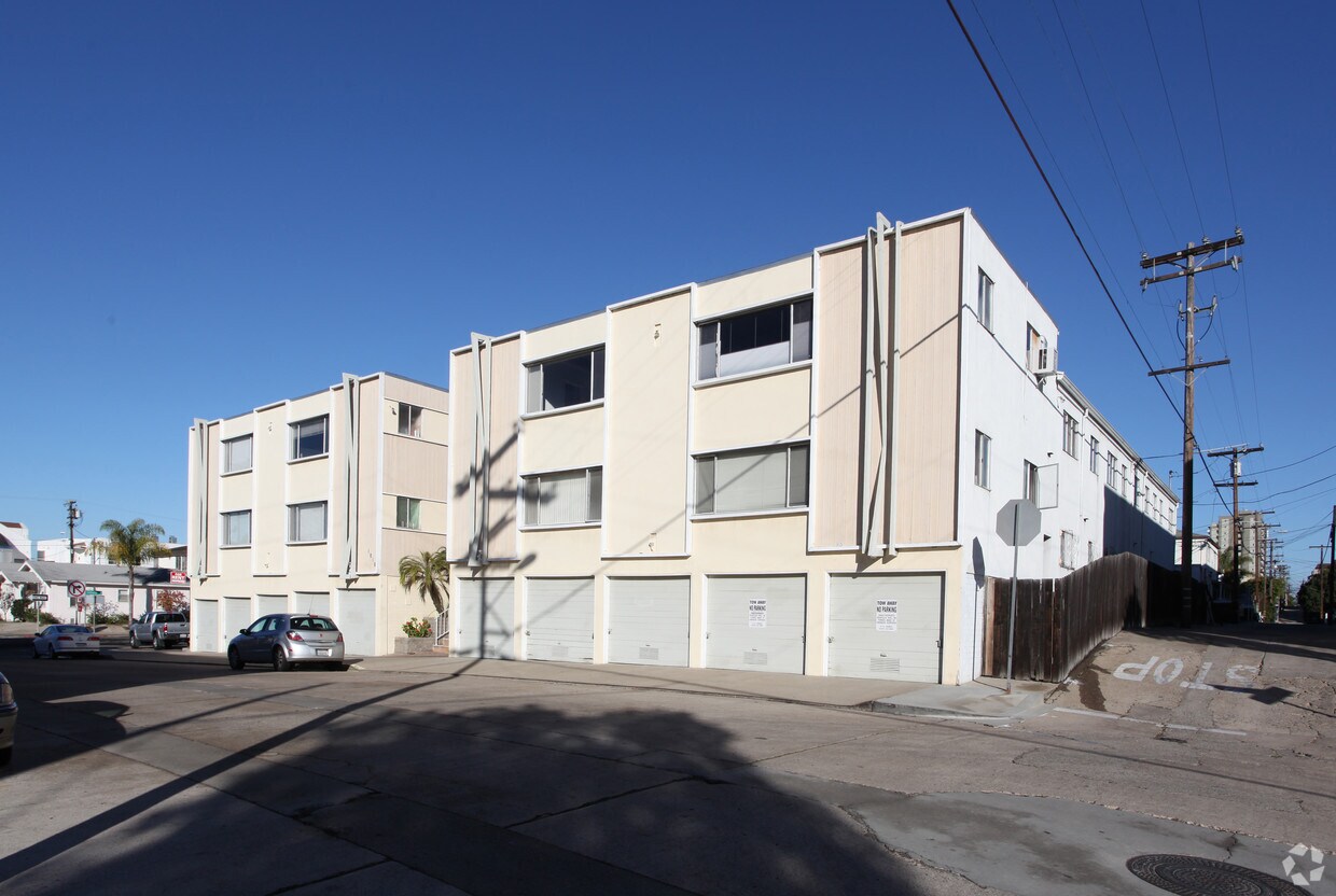 18110 Cypress, ¡alejado - 1810 Cypress Ave