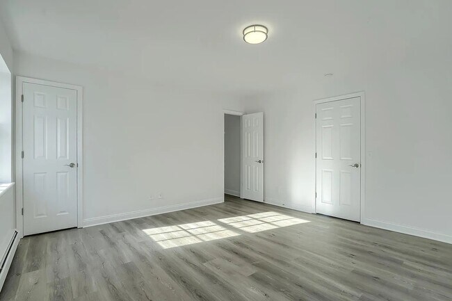Foto del edificio - 43 Brewer Rd