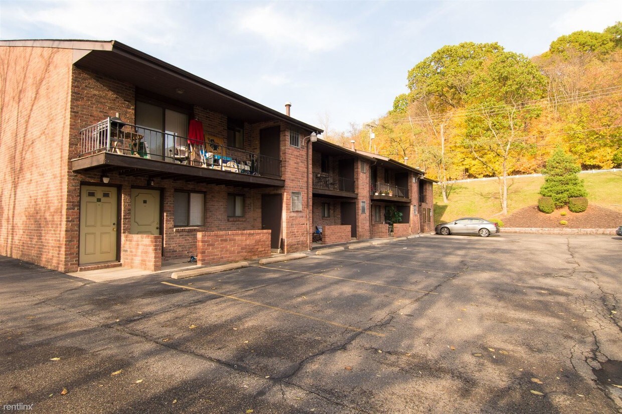 1343 Hunter Rd Unit 16, Verona, PA 15147 Apartment for Rent in