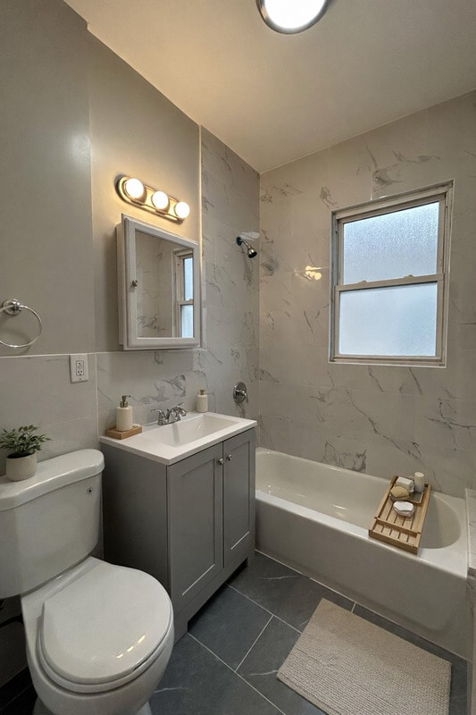 Photo - 100-102 Grand Ave Apartment