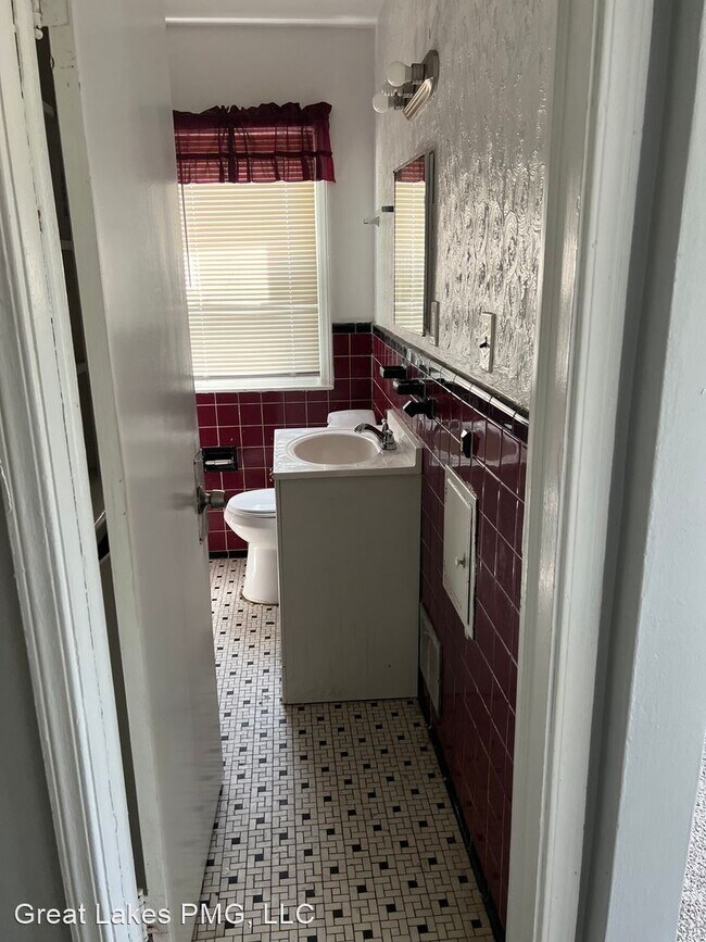 Foto del edificio - 3 br, 1 bath House - 18940 Runyon