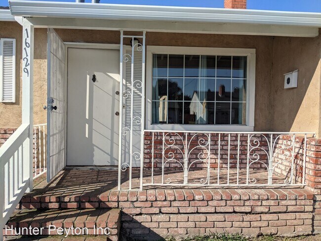 Building Photo - 4 br, 2 bath House - 16129 Yale Ave