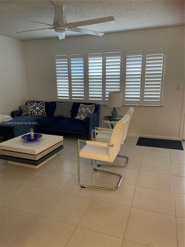 2401 Antigua Cir Unit H2, Coconut Creek, FL 33066 Condo for Rent in