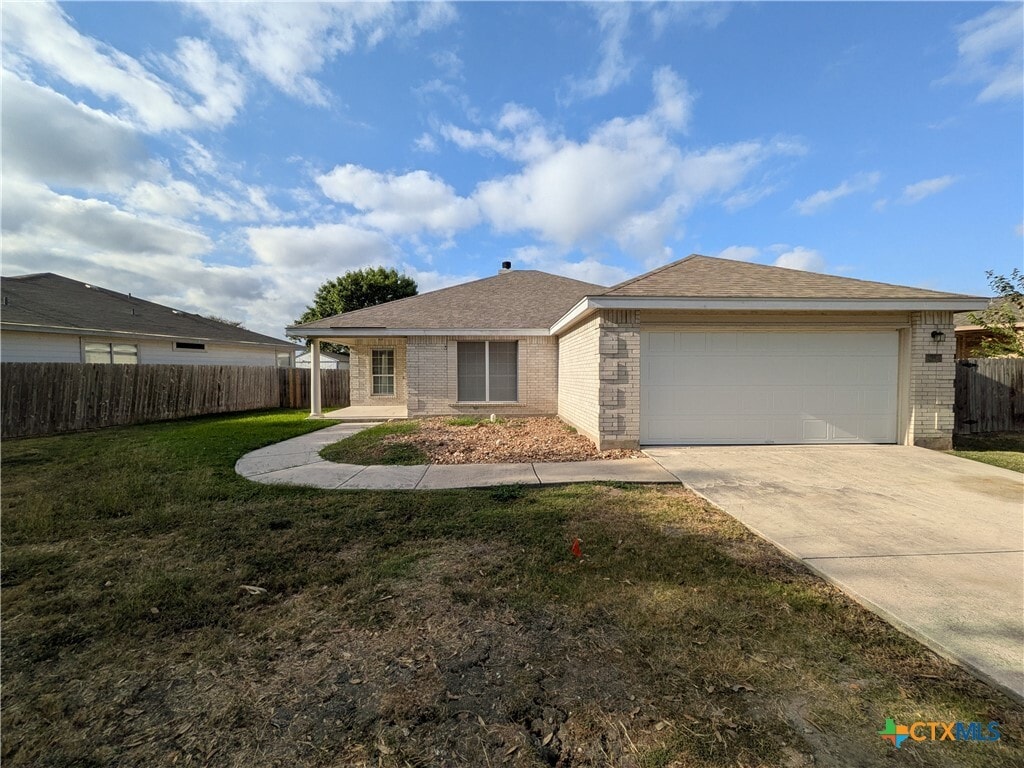 Foto principal - 2614 Dove Crossing Dr