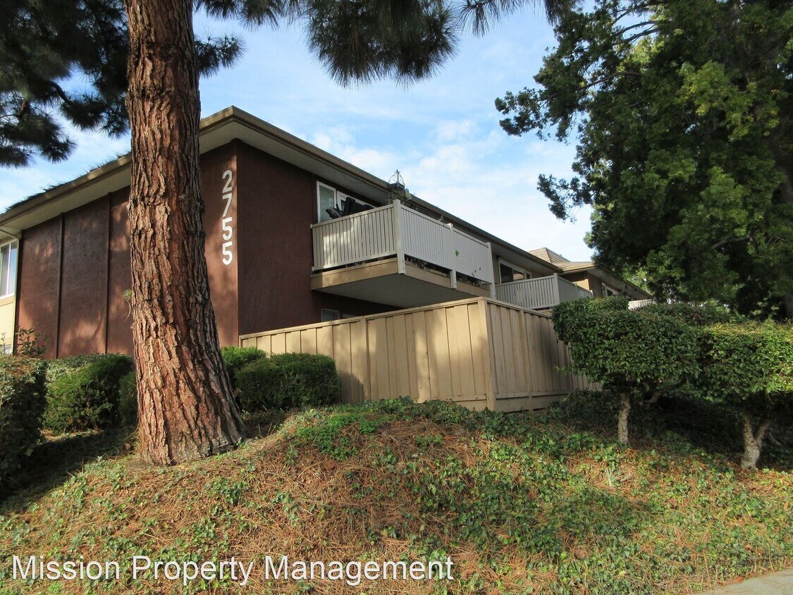 Foto principal - 2 br, 1.5 bath House - 2755 Country Dr Uni...