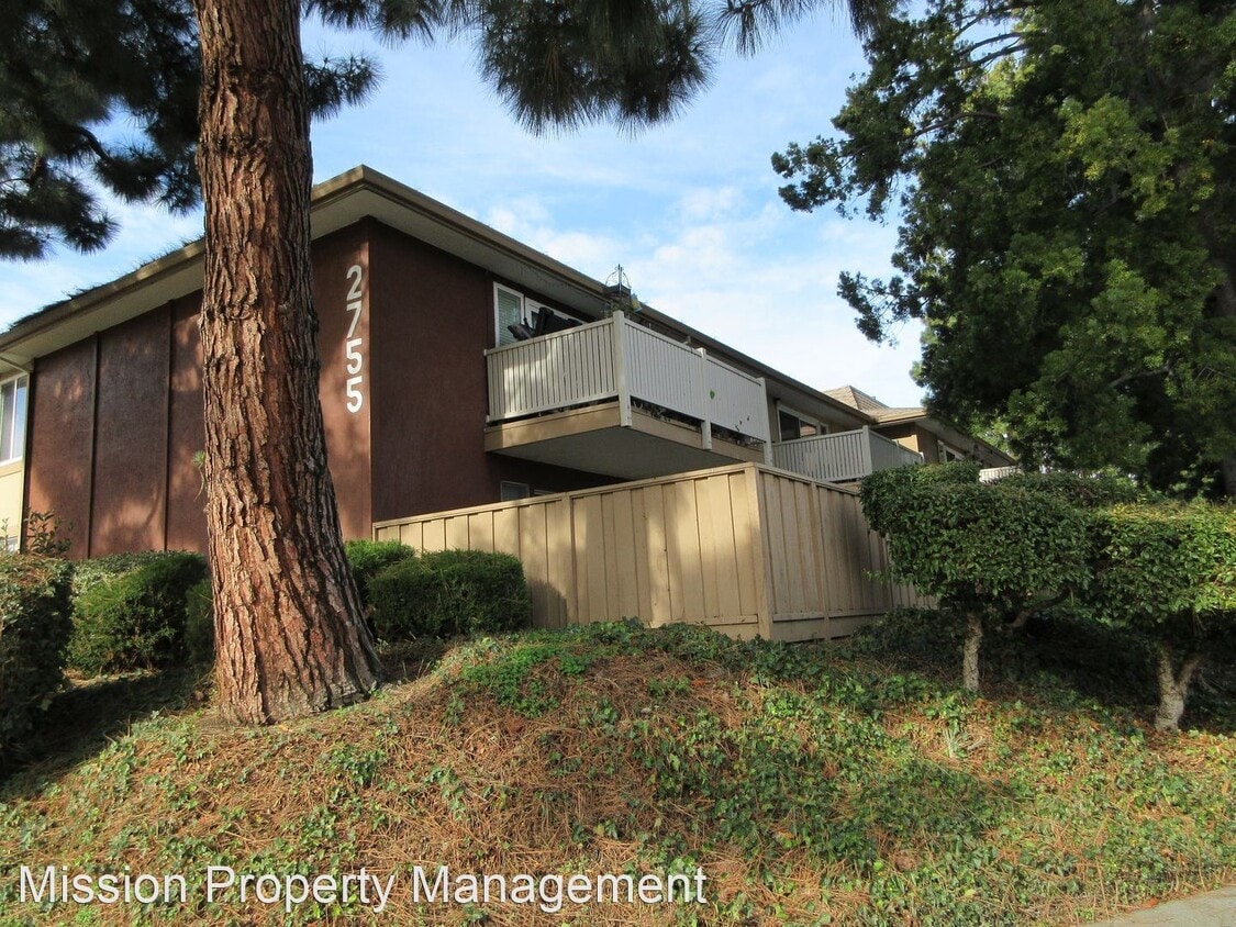 Primary Photo - 2 br, 1.5 bath House - 2755 Country Dr Uni...