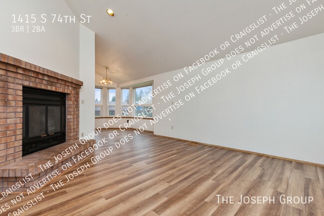 Foto del edificio - 1415 S 74th St