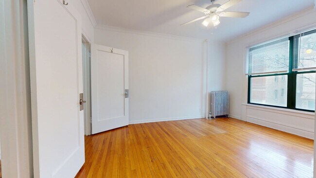 Dining/Living room - 5500 S. Cornell Avenue