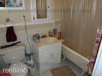 Foto del edificio - 90 Brainerd Rd