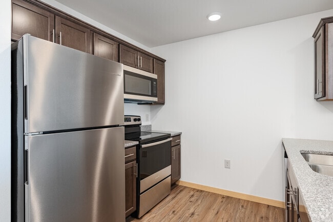1HAB,1BA - Cocina - Augusta Park Estates