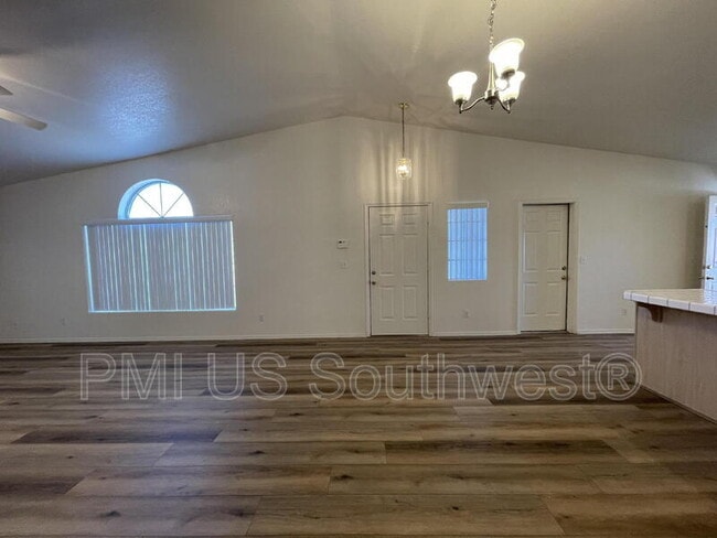 Building Photo - 4072 S Cassidy Dr