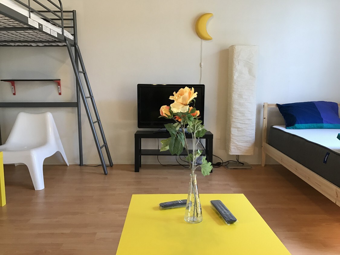 Foto principal - 620 Midvale Ave