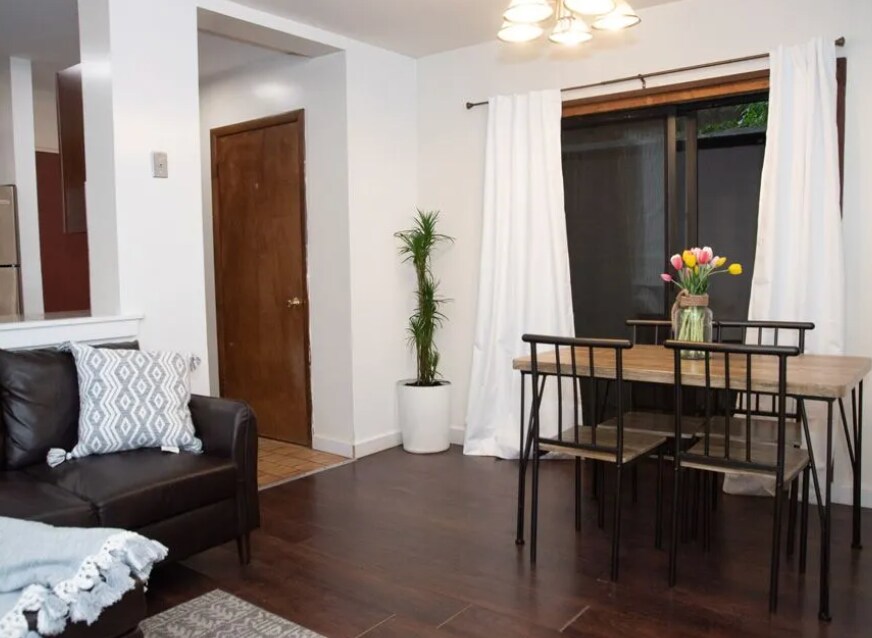 Foto del edificio - 319 College Ave