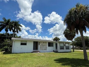 Building Photo - 5405 Riverside Dr