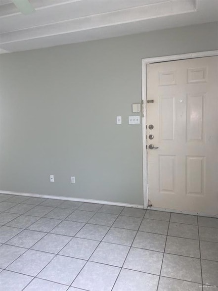 Building Photo - 607 O Hare Dr