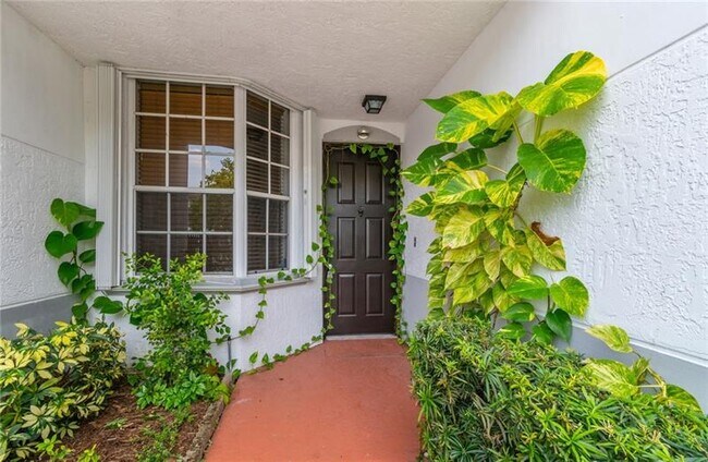 Building Photo - 761 SW 148th Ave