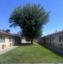 Building Photo - 18400 Montezuma St
