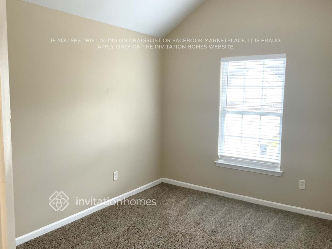 Foto del edificio - 7187 Laurel Creek Dr