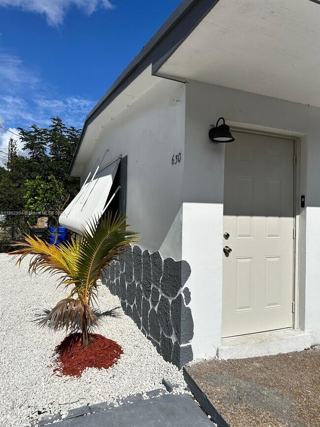 Foto del edificio - 630 NW 14th Way
