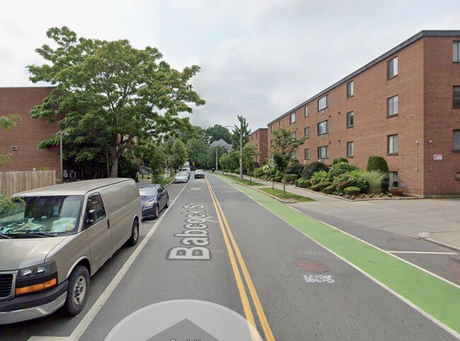 Building Photo - 222 Babcock St